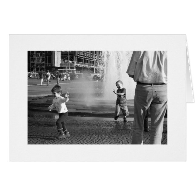 ベルリンの噴水の子供 (正面横)