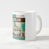 ベルリンヴィンテージ旅行ポスター ジャンボコーヒーマグカップ (正面右)