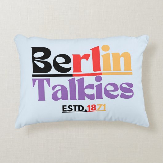 ベルリン・トーキーズ ESTD. 1871 アクセントクッション (正面)