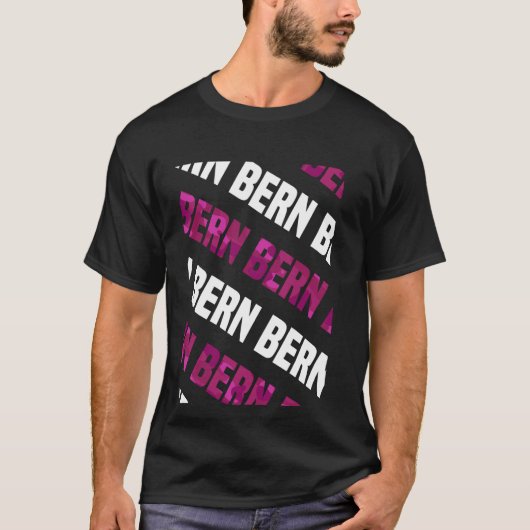 ベルン迷彩柄パターンピンクカモフラージュ Tシャツ (正面)