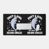 ベルーガクジラが大好きな女の子 デスクマット (キーボード&マウス)