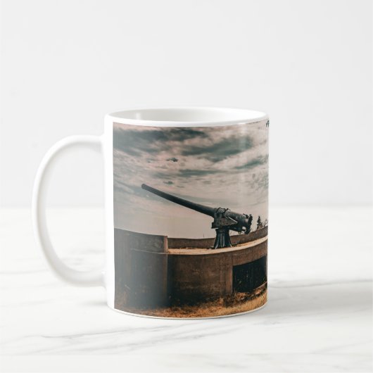 ベル島の砲台 コーヒーマグカップ (左)
