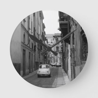 ベロナのフィアットCinquecento ラウンド壁時計