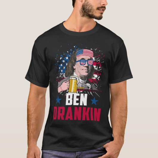 ベンおもしろいドランキン7月の米国国旗の男性ドリンキン4日 Tシャツ (正面)