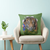 ベンガルの虎の生息地でインディアンの女の子 クッション (椅子)