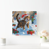 ベンガルキャットクリスマスフェスティバル雪のシーン スクエア壁時計 (ホーム)