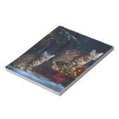 ベンガル猫スノイそりに乗るクリスマスデコール ノートパッド (回転)