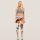 ベンガル色スクワイゴイのオレンジと黒い線 カプリレギンス (正面)