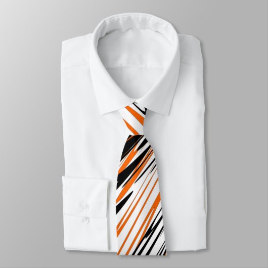 ベンガル色スクワイゴイのオレンジと黒い線 ネクタイ (タイ)
