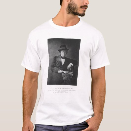 ベンジャミン・ディズレーリのBeaconsfieldの第1伯爵 Tシャツ (正面)