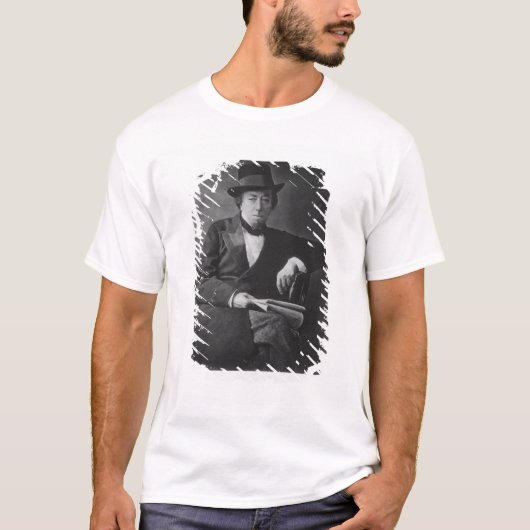 ベンジャミン・ディズレーリのBeaconsfieldの第1伯爵 Tシャツ (正面)