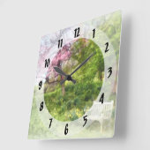 ベンチによるラッパスイセン スクエア壁時計 (傾斜)