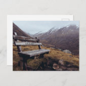 ベンチにイニシャルを刻む | ロマンチック ポストカード (正面/裏面)