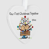 ベンチにフィギュアのカップルをハートオーナメント オーナメント (正面)