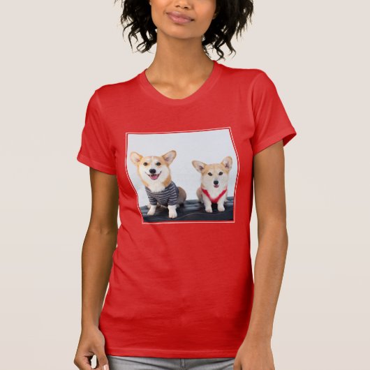 ベンチに坐っている組のコーギー Tシャツ (正面)