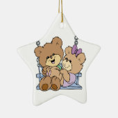 ベンチのブランディングでかわいいテディベアカップルのロマンス セラミックオーナメント (右)