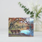 ベンチ写真のある水辺 ポストカード (スタンド正面)