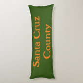 ベンロモンドサンタクルーズカウンティグリーンオレンジ文字 ボディピロー (裏面 (縦))
