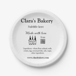 ベーカリーケーキに愛q rで作った具材を加える ペーパープレート