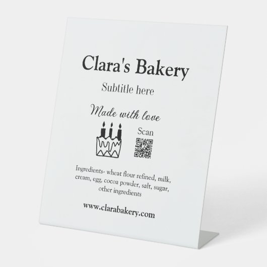 ベーカリーケーキに愛q rで作った具材を加える 台座サイン (正面)