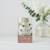 ベーカリーケーキカスタムモノグラムロゴブラウン 名刺 (スタンド正面)