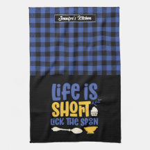 ベーキングおもしろいライフは短いスプーンのプレイドをなめる