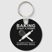 ベーキングは趣味じゃない生き残り術だ キーホルダー (裏面)