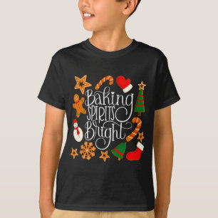 ベーキングスピリッツ明るいジンジャーブレッドクリスマスクッキー Tシャツ