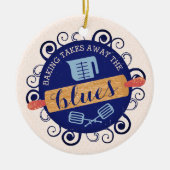 ベーキングパン転がリーのピンスイーツツリーのクリスマス セラミックオーナメント (正面)