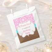 ベーキングベアーズ誕生日パーティー フェイバーバッグ (クリップ留めされた状態)