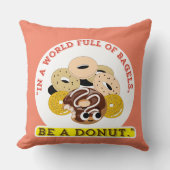 ベーグルの言葉で，ドーナツになる クッション (正面)