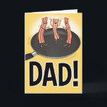 ベーコおもしろいンの父の日札を振って カード<br><div class="desc">ここに可愛い父おもしろいの日のカードは、いくつかの踊りベーコンが彼のベーコンを振り始めるようにパパを奨励する!幸せな父の日、ベーコン愛のパパ!© Chuck Ingwersenさんがこのオリジナルデザインを選んでくれてありがとう。私は毎日Instagramに漫画を投稿する: https://www.instagram.com/captainscratchy</div>