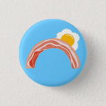 ベーコン・エッグの虹 缶バッジ<br><div class="desc">ベーコン・エッグは見事な虹のskyscapeを提供します。  朝食のためのそれを身に着けて下さい。</div>