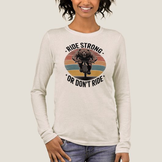 ベーシックなサイクリングデザインのヴィンテージサンセットビンテージスタイルのクマのバイカーTシャツ トライブレンドTシャツ (正面)