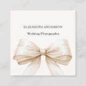 ベージクリームボウQRコードSNS スクエア名刺 (正面)