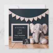 ベージュとグレーのミニマル妊娠発表 招待状 (正面)