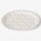 ベージュとホワイトダイヤモンドパターン ペーパープレート (アングル)