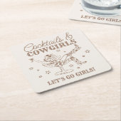 ベージュのカクテルとカウガールズ ロデオ ブライズメイド スクエアペーパーコースター (アングル)