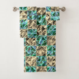 ベージュのタイルまたはステンドチェスにドレスミントグリーン バスタオルセット