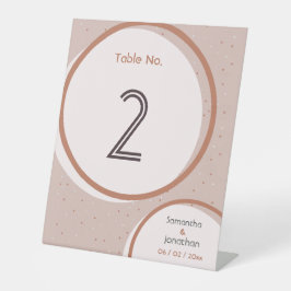 ベージュのドット結婚と円の表番号記号 台座サイン