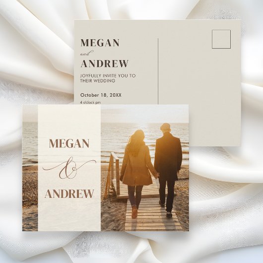 ベージュのミニマリストの写真の結婚式 ポストカード