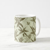 ベージュの上に竹 – シームレスな表面パターン。 コーヒーマグカップ (正面右)