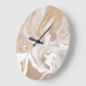 ベージュの液体大理石、金ゴールドラインアート。 ラージ壁時計 (傾斜)