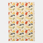 ベージュの背景にワインチーズパスタとオリーブ キッチンタオル (縦)