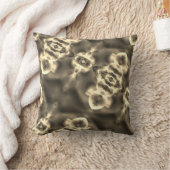 ベージュの色合いの明るい斑点と形状 クッション (ブランケット)