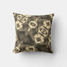 ベージュの色合いの明るい斑点と形状