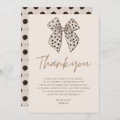 ベージュの蝶結び 彼女は結婚する ブライダルシャワー サンキューカード (正面/裏面)