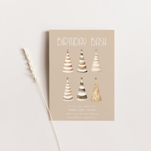 ベージュの誕生日ディナーの帽子付き招待状 招待状
