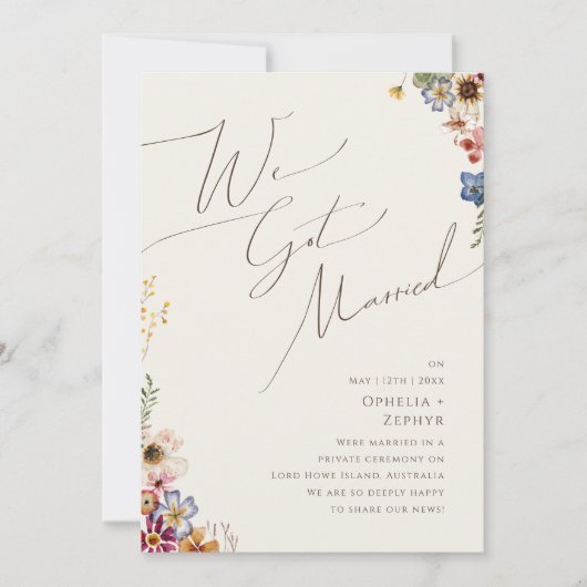 ベージュの野生の花園での秘密結婚発表 招待状 (正面)