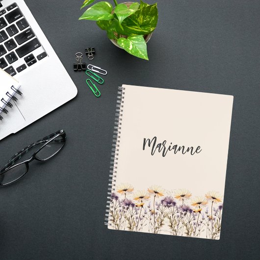 ベージュの野生の花 黄色 カスタム名 スクリプト ノートブック